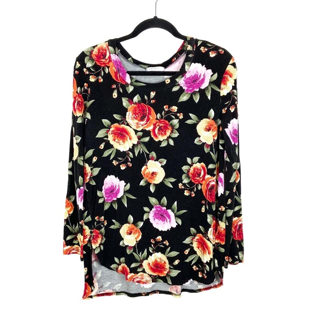 Honey & Lace Soft Black Floral Scoop Neck Top - M